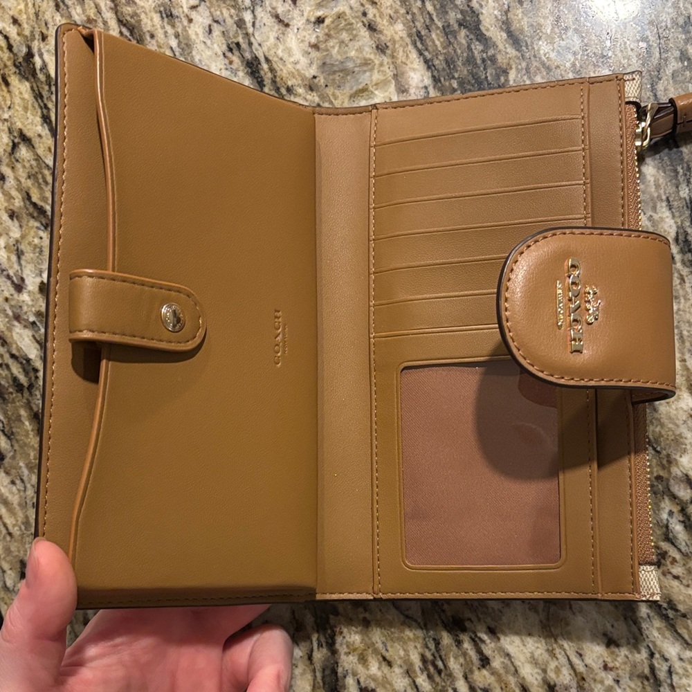 Coach Signature Tech/Phone Wallet - Picture 4 of 5